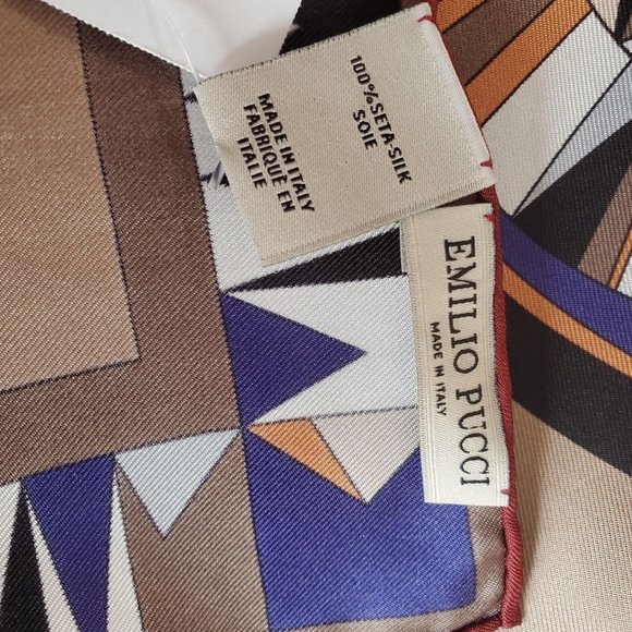 EMILIO PUCCI SCARF MULTI-COLORED PRINT SIGNATURE LOGO SQUARE SCARF 34" - Picture 10 of 12